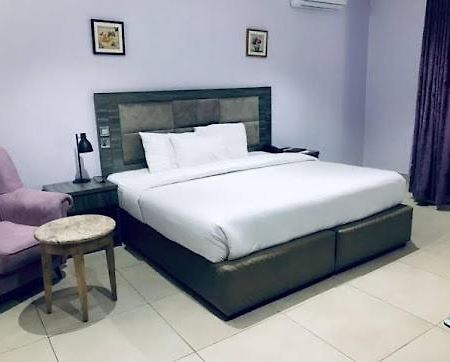 Esther Court Hotel Akure Luaran gambar